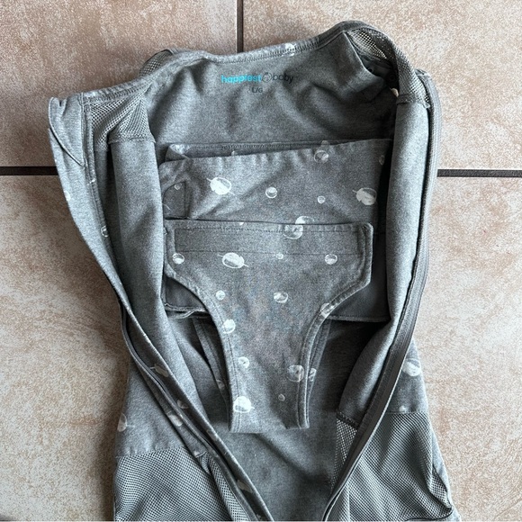 Happiest Baby SNOO Sleep Sack in the Graphite Planets print - Picture 7 of 9